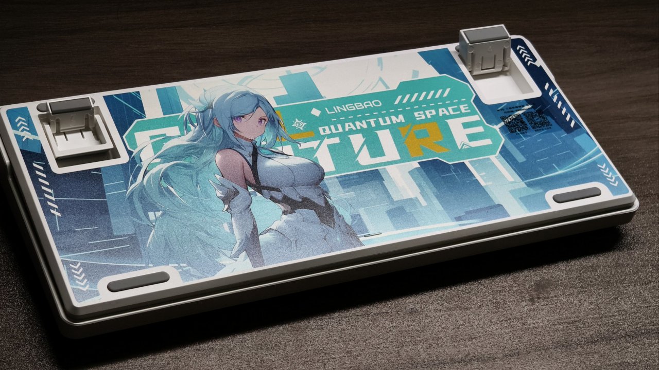 200块钱给你二次元背板＋1W毫安电池，颜值超高的机械键盘