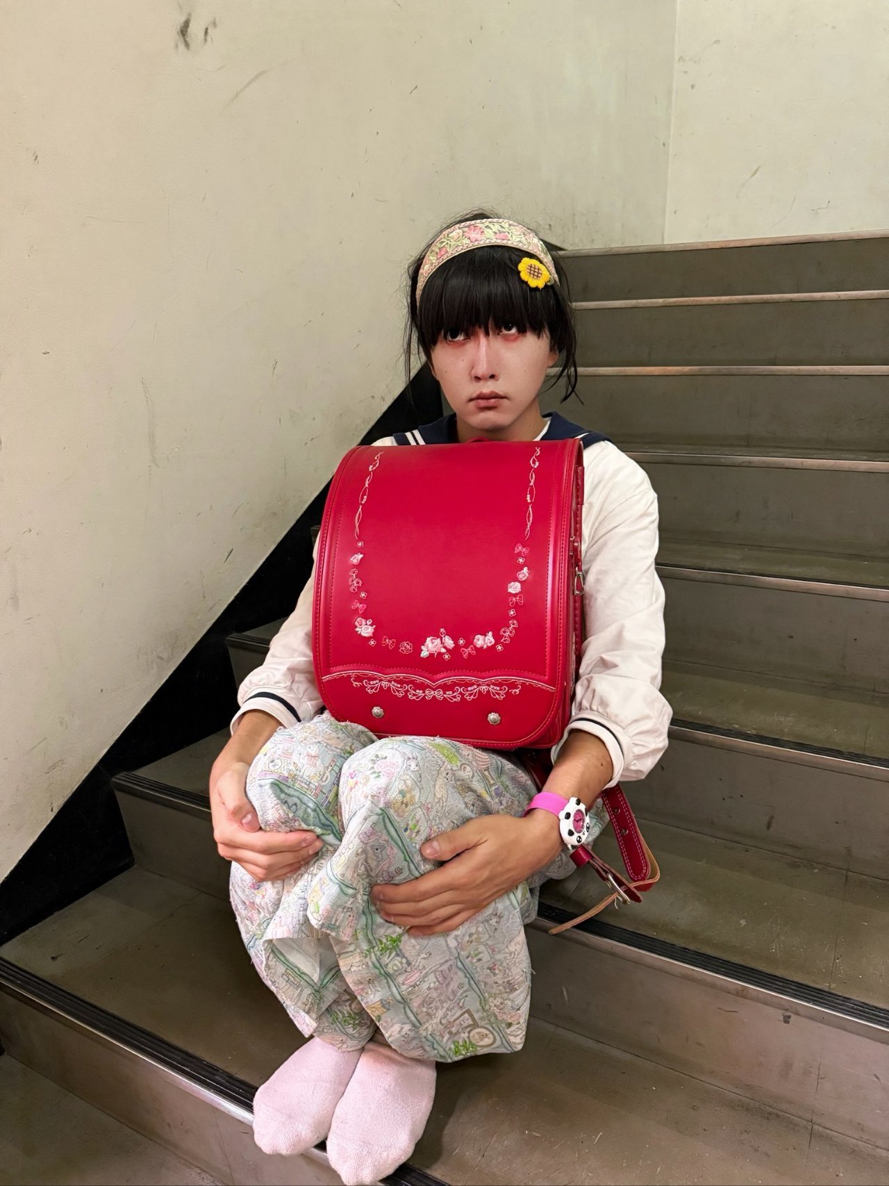 被GBC和更衣人偶致敬，谏山创独爱，这支乐队是何方神圣？