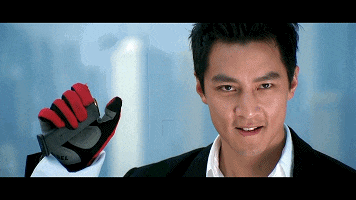 【球盟会】陈奕迅回应“撞飞伍佰”传闻!大笑否认:真不是我