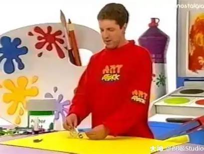 小神龙俱乐部里的尼尔叔叔，是唯一鼓励过我动手的