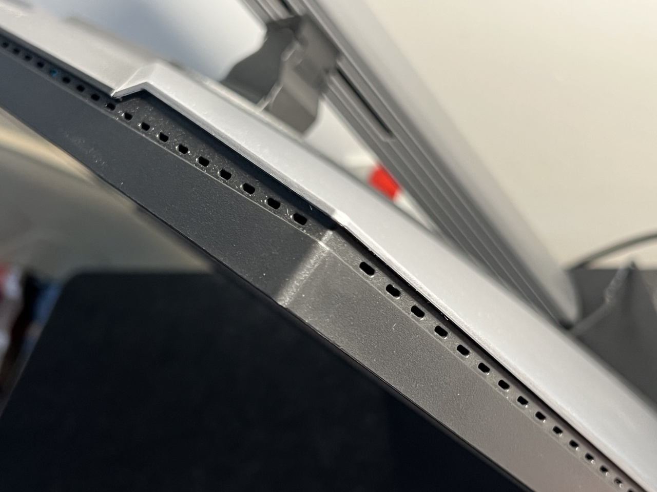 SANC盛色 D76 | 2025年市面上同规格最有性价比的高端AI屏