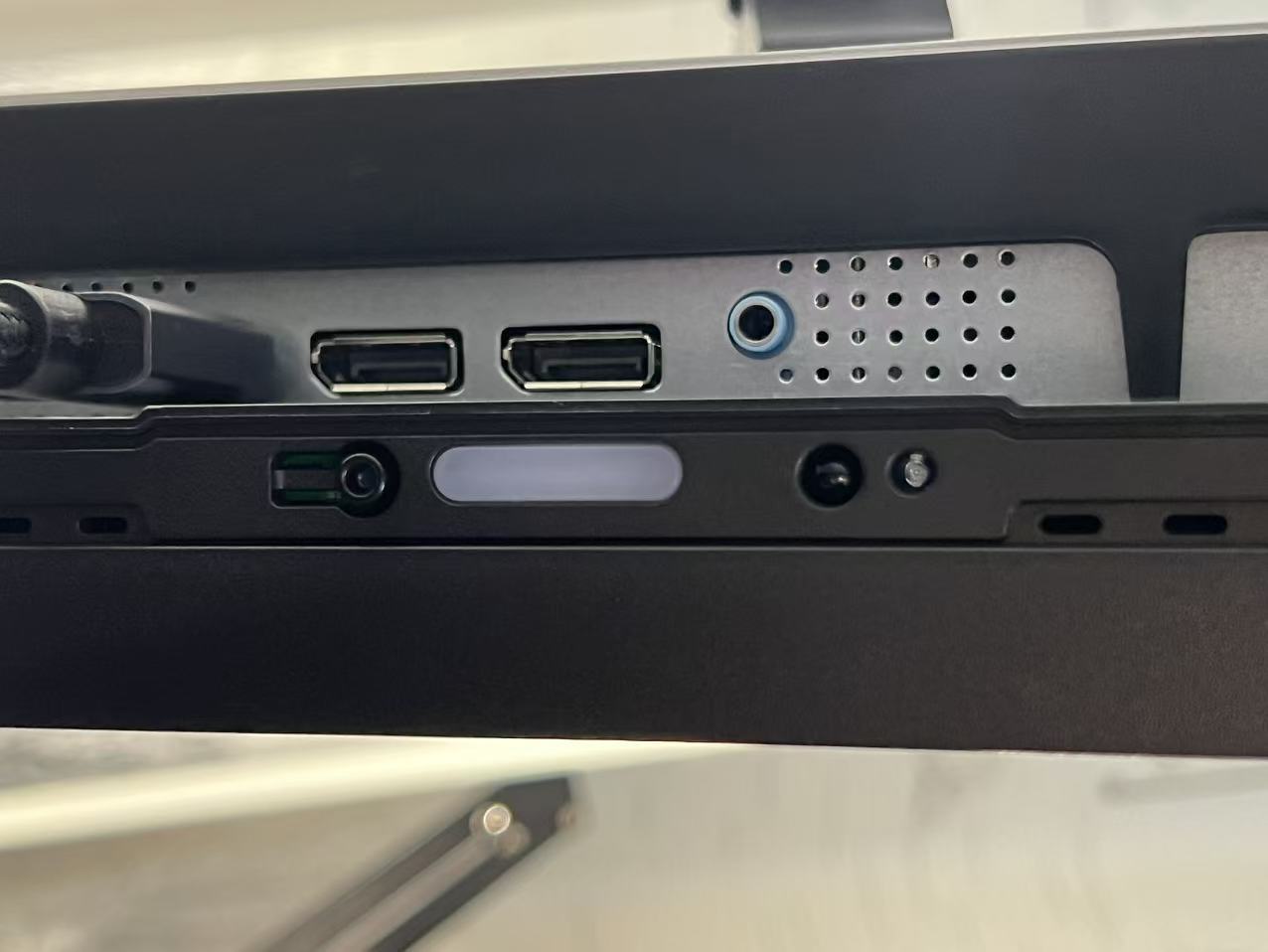 SANC盛色 D76 | 2025年市面上同规格最有性价比的高端AI屏