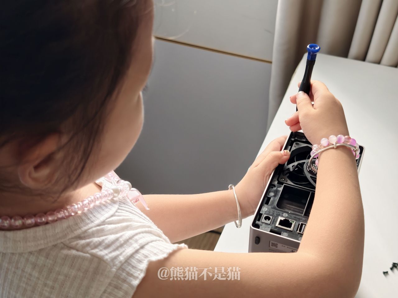 背面