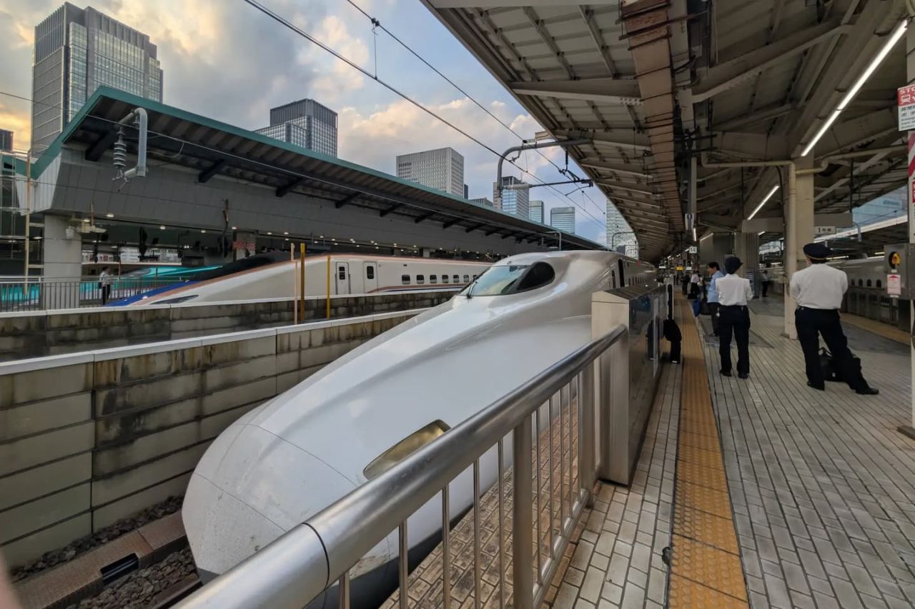 How to Get on the Shinkansen at Tokyo Station: Step-by-Step Guide | Japan  Bullet Train