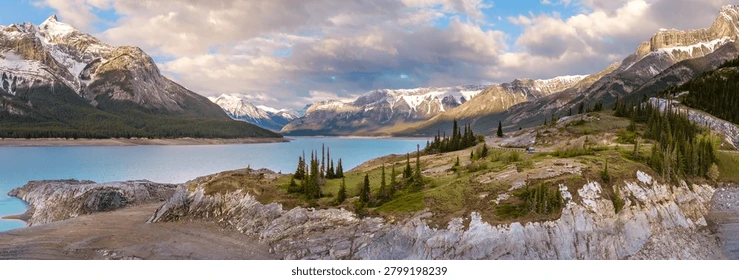 19,392 Aerial Lake Canada Royalty-Free Images, Stock Photos & Pictures |  Shutterstock