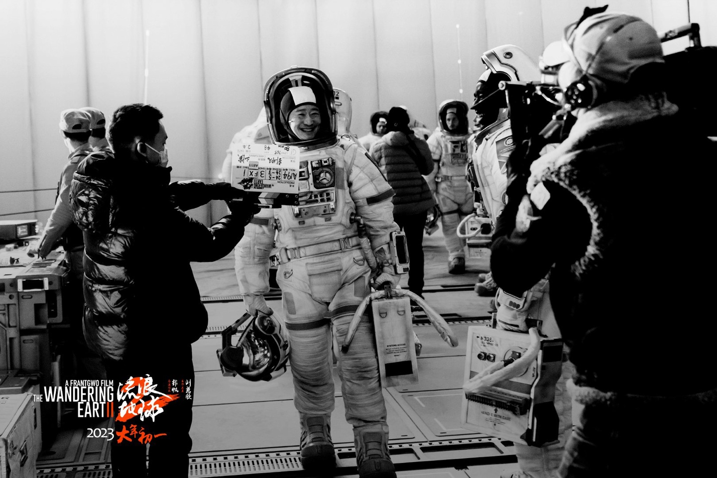 【影视动漫】吴京、刘德华主演《流浪地球 2》主创首次集体亮相，角色海报公布-第2张