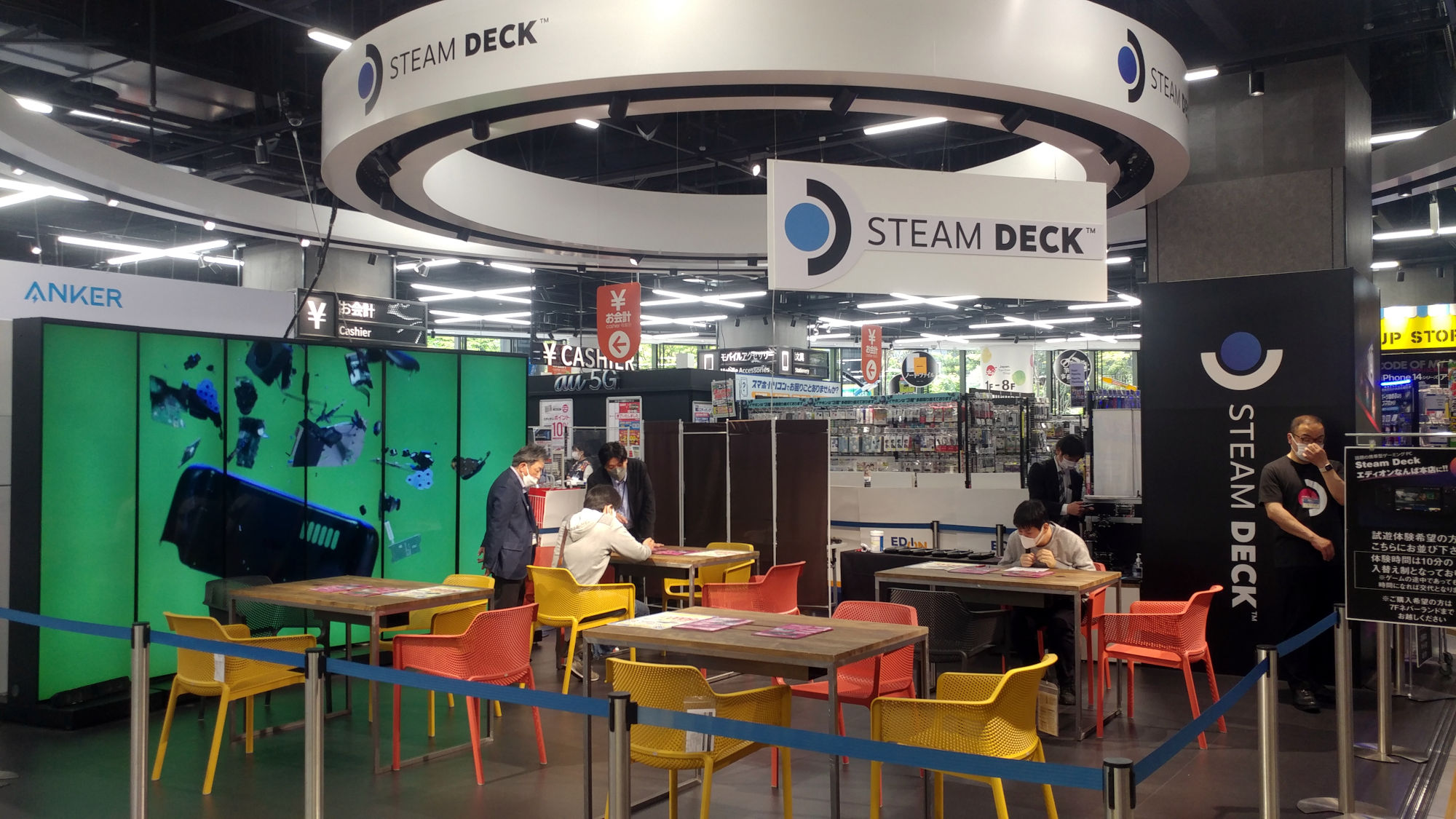 【PC游戏】日本首家Steamdeck掌机实体店开业！外媒分享现场照-第0张