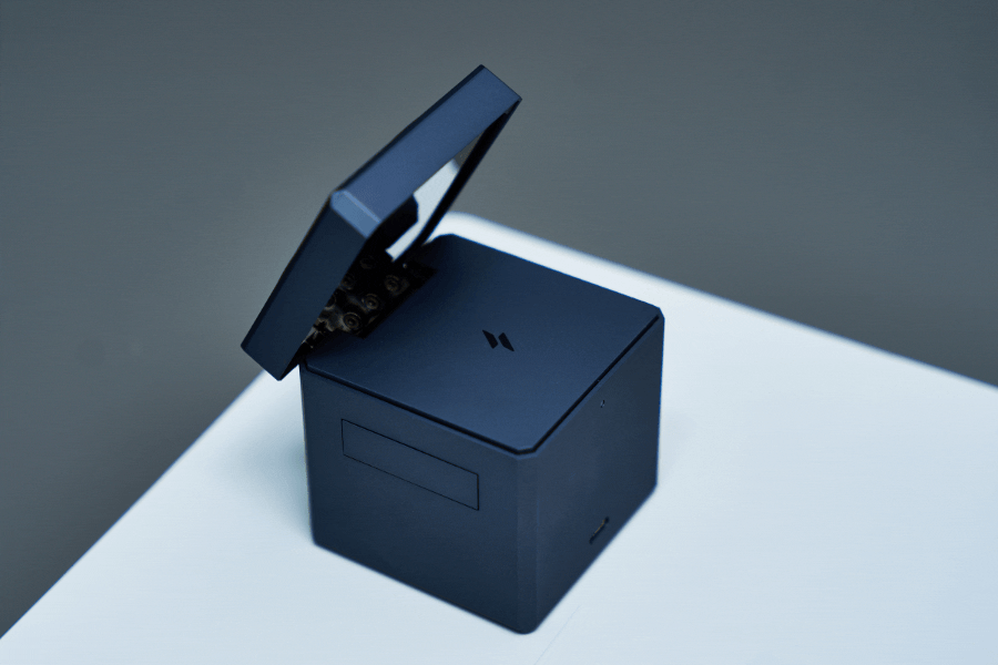 【球盟会】千元充电器?安克Anker磁力魔方一线解决苹果全家桶充电难题