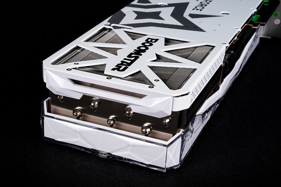 【球盟会】White Moonlight — 打造一台静谧且优雅的性能主机