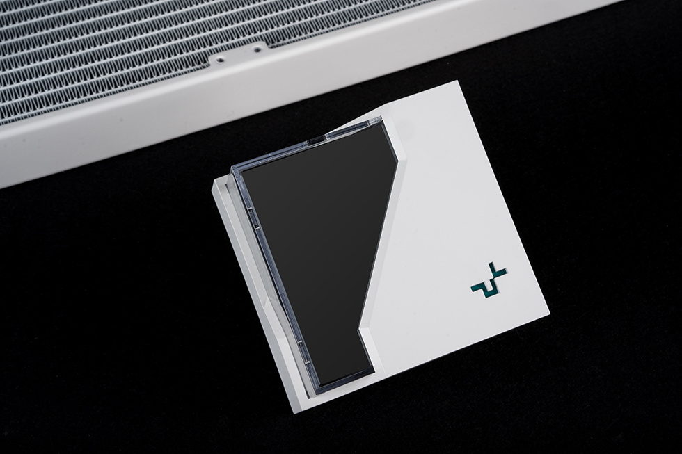 【球盟会】White Moonlight — 打造一台静谧且优雅的性能主机