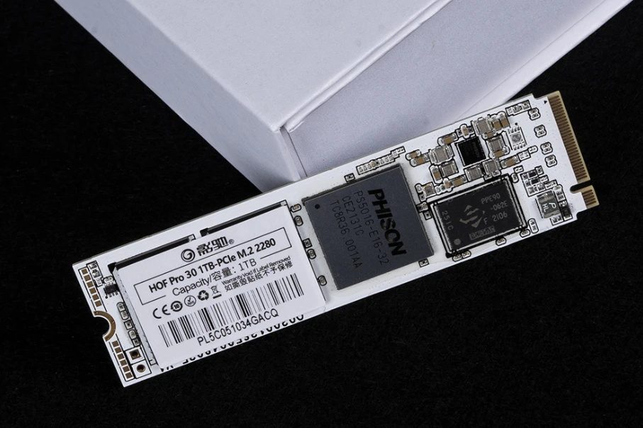 【球盟会】White Moonlight — 打造一台静谧且优雅的性能主机