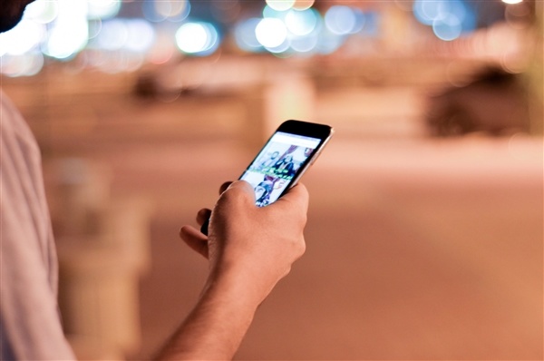 国人买iPhone的还是多！报告显示今年618手机销量