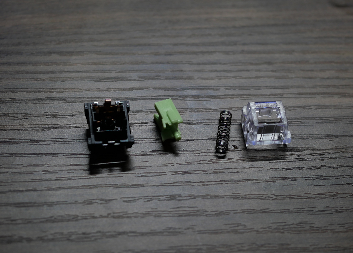 精准杀入市场空缺，黑峡谷性价比最高的键盘，M3简拆评测