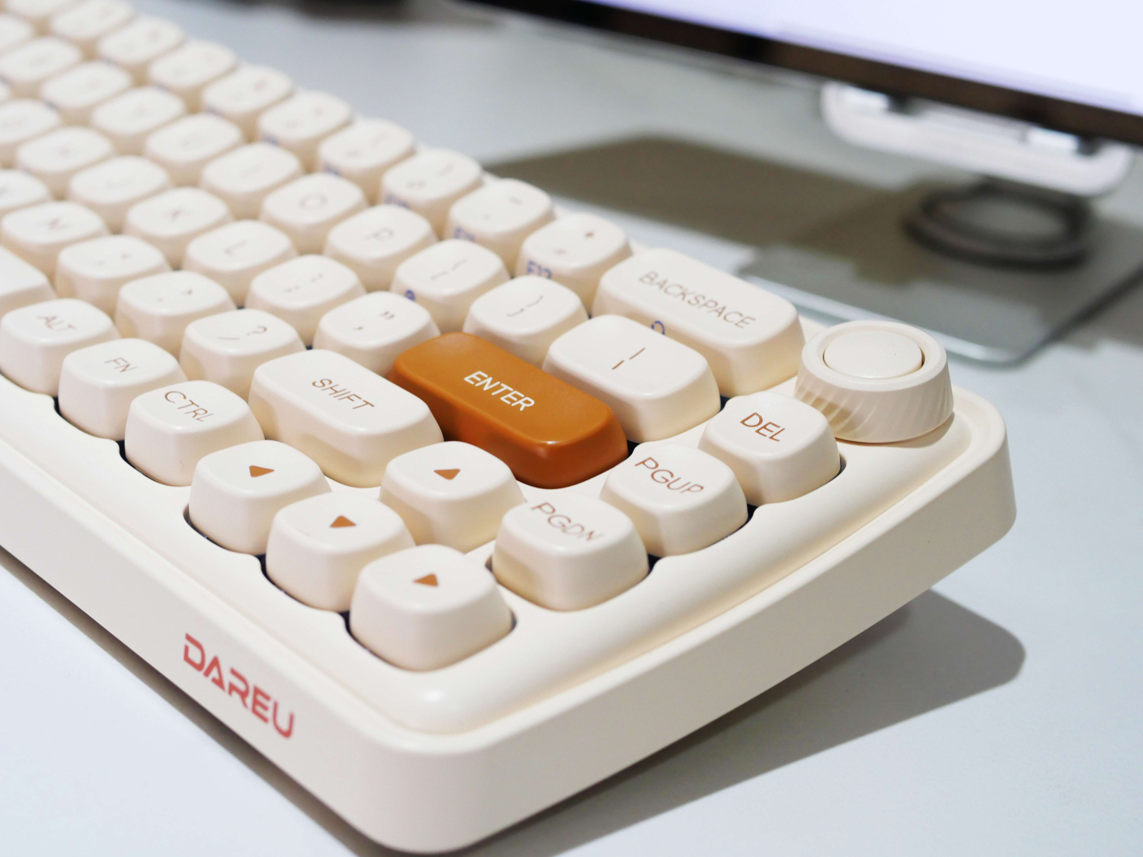 【球盟会】这一回，终于为妹子设计了一整套外设，达尔优小方糖Z系外设套装