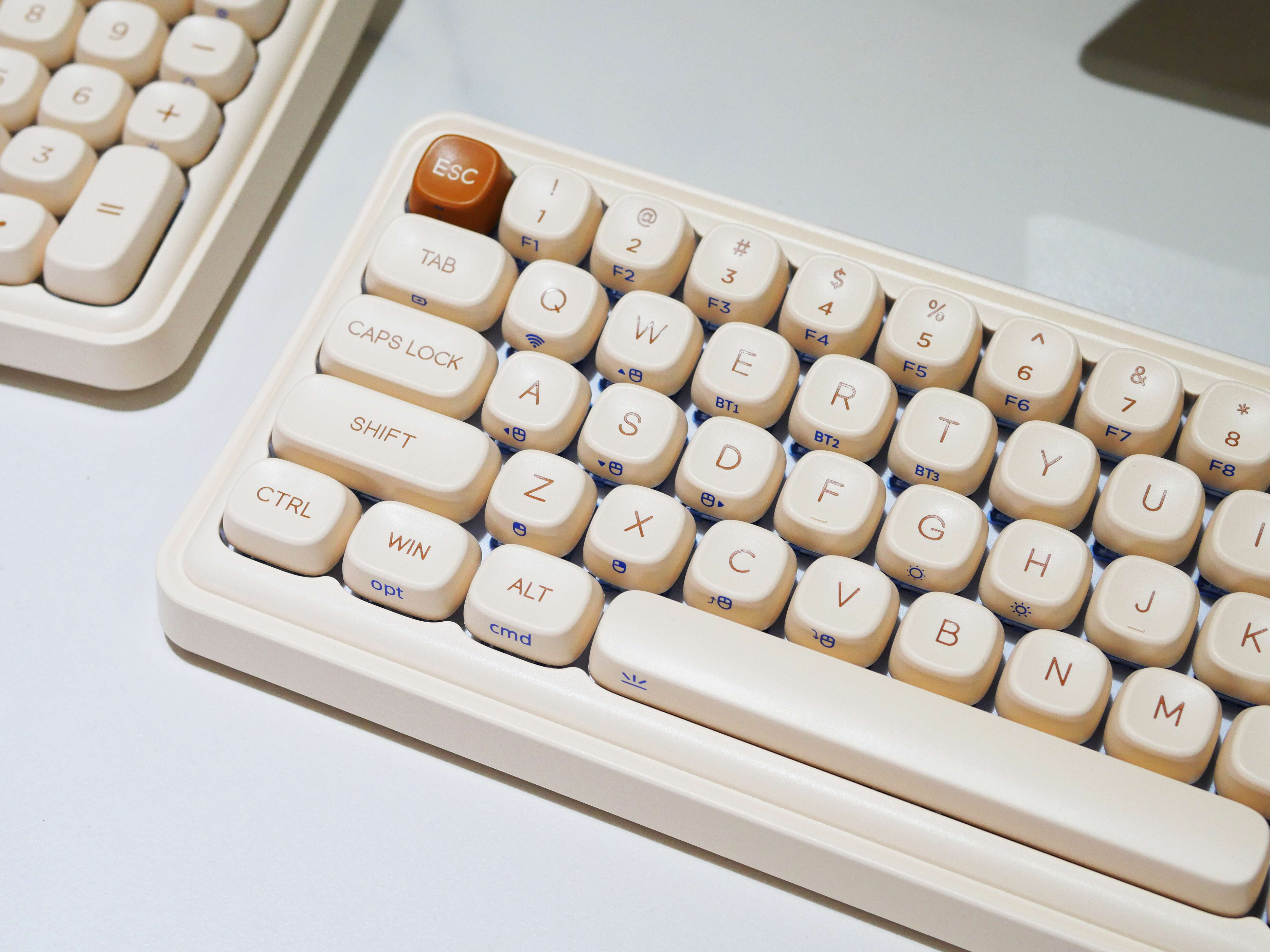 【球盟会】这一回，终于为妹子设计了一整套外设，达尔优小方糖Z系外设套装