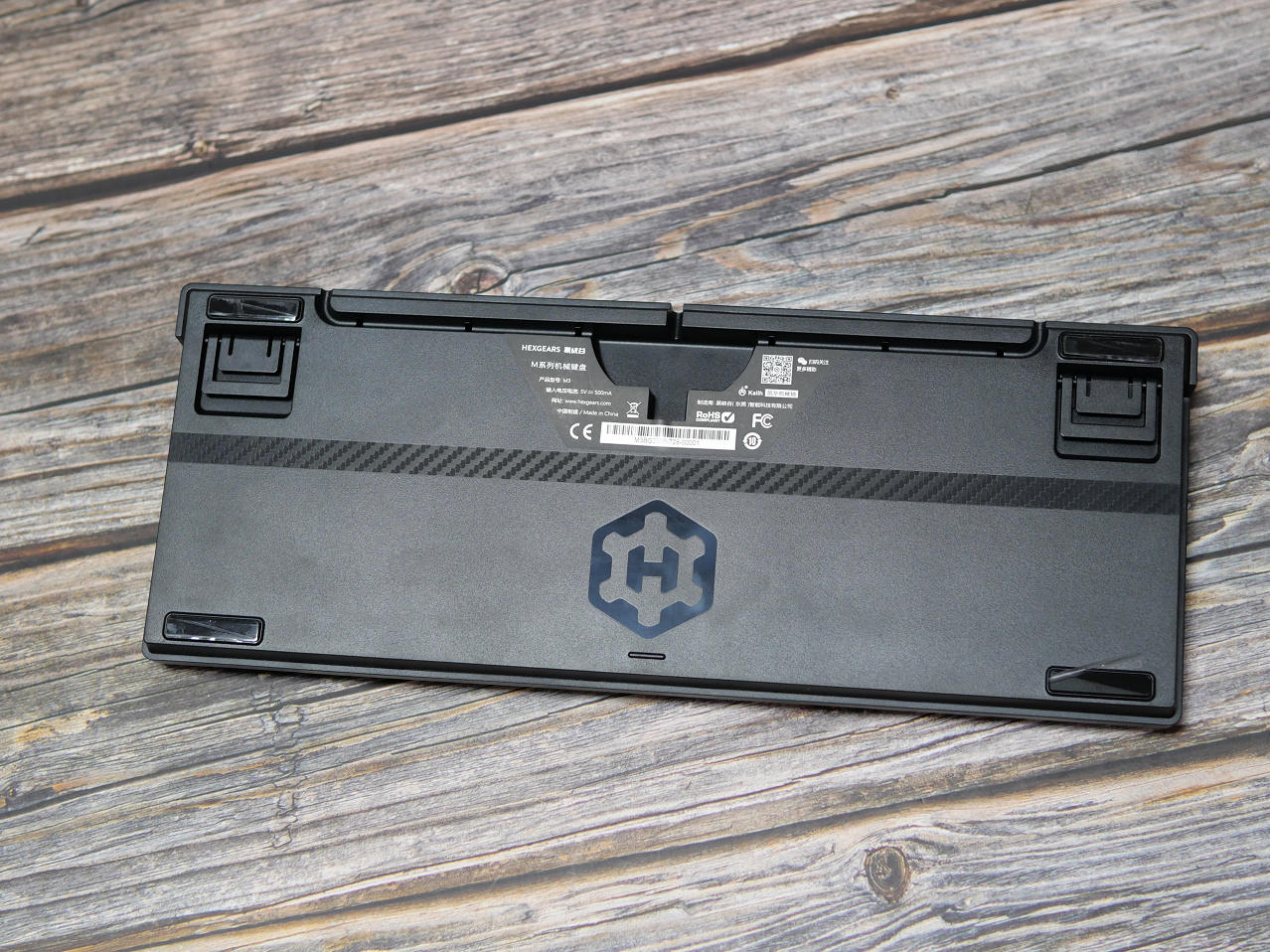 精准杀入市场空缺，黑峡谷性价比最高的键盘，M3简拆评测