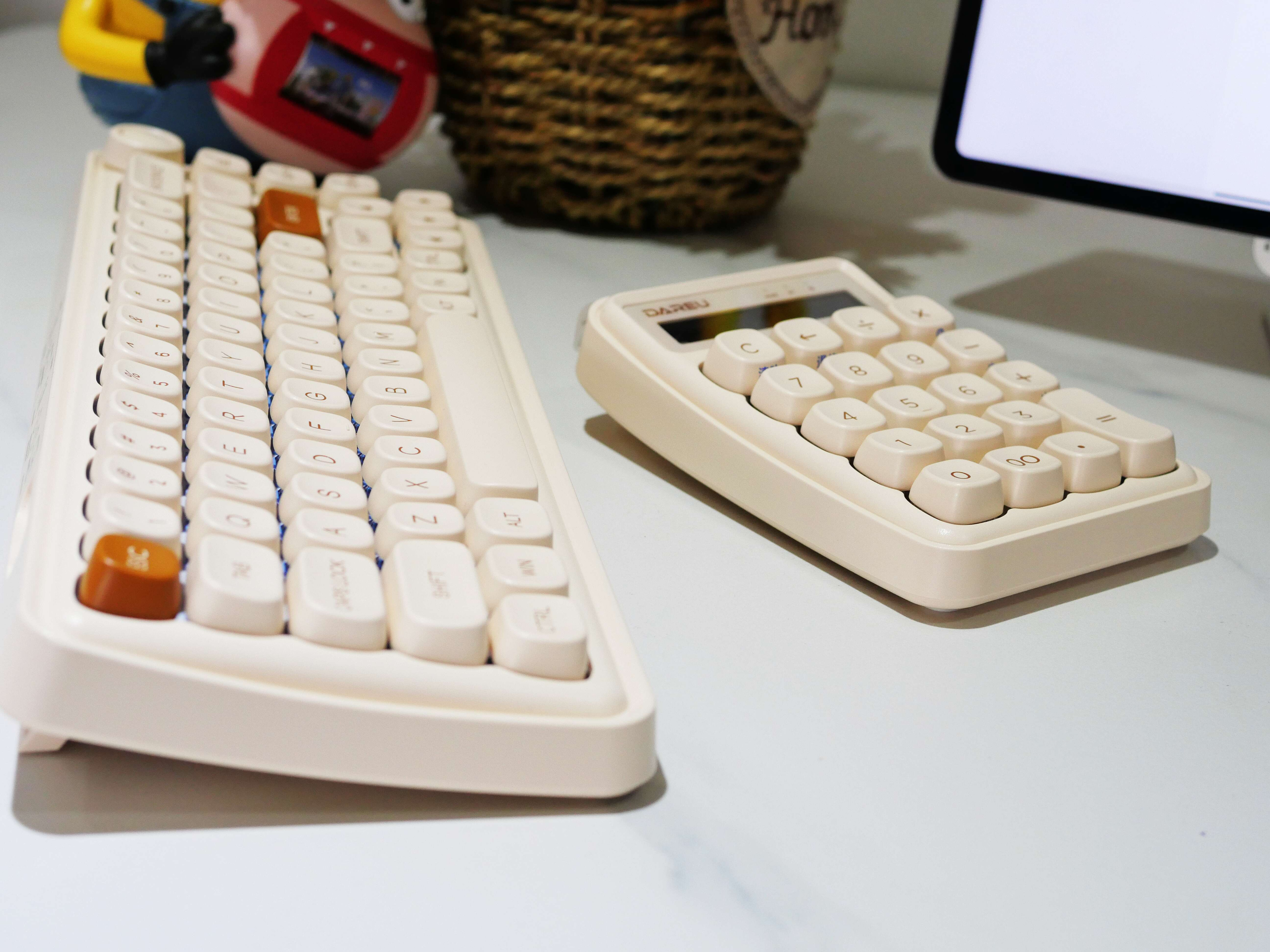 【球盟会】这一回，终于为妹子设计了一整套外设，达尔优小方糖Z系外设套装