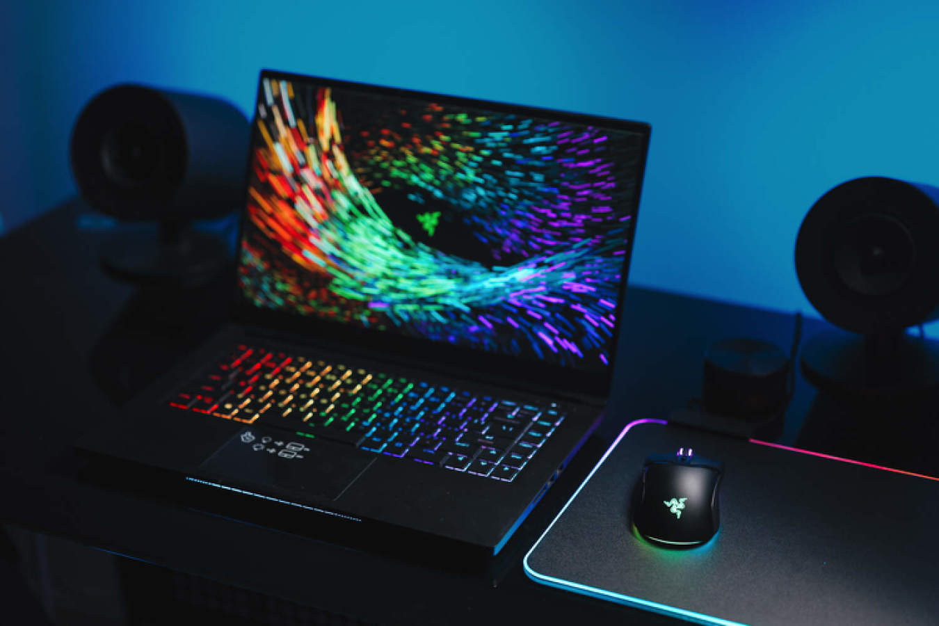 专为小手用户定制的旗舰鼠标！Razer Cobra Pro 眼镜蛇专业版