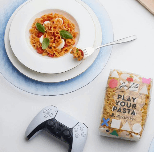【主機遊戲】索尼Playstation推出合作意麵，形狀為PS手柄按鍵標誌-第0張