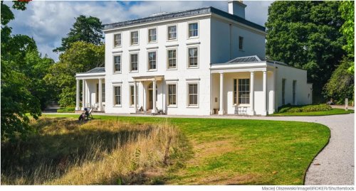 遊客被困偵探小說家阿加莎克里斯蒂故居 體驗了沉浸式“劇本殺”