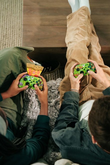 Xbox推出《忍者神龟》电影联动手柄：有披萨味儿-第2张