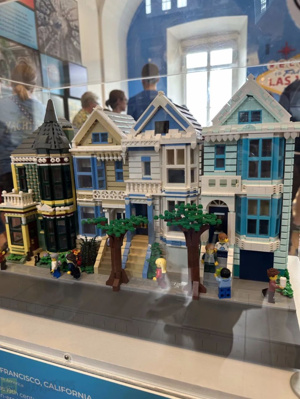 【周边专区】美国国家博物馆Brick City积木展——沃伦·埃尔斯莫尔个人作品展-第55张