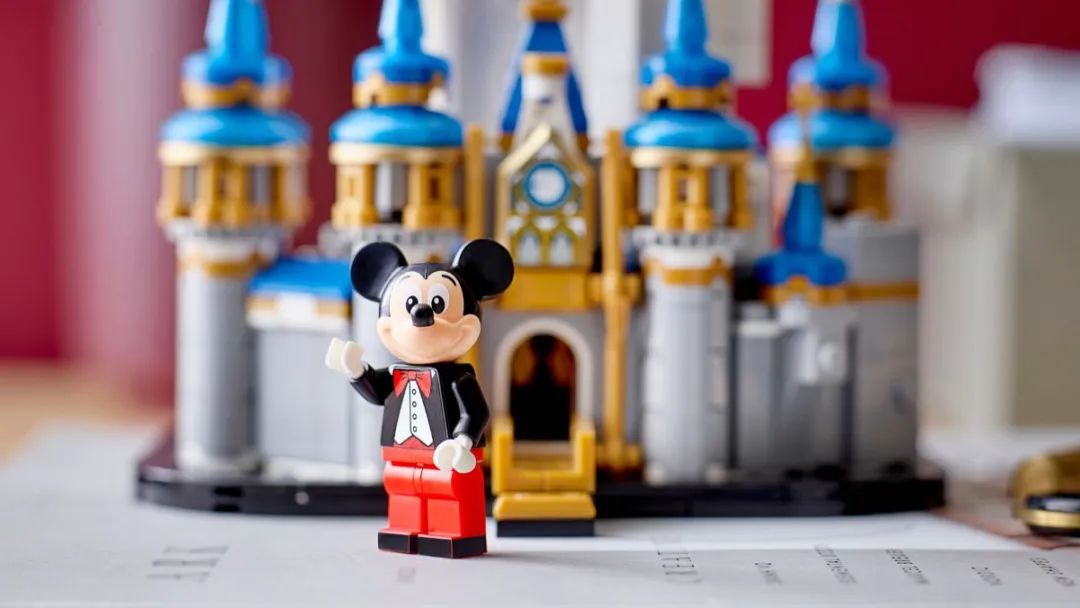 【周边专区】第二款迷你迪士尼城堡套装可能会在2024年发布？-第0张