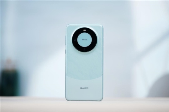 果粉也來搶華爲Mate 60！華爲商城App登頂蘋果App Store榜第一