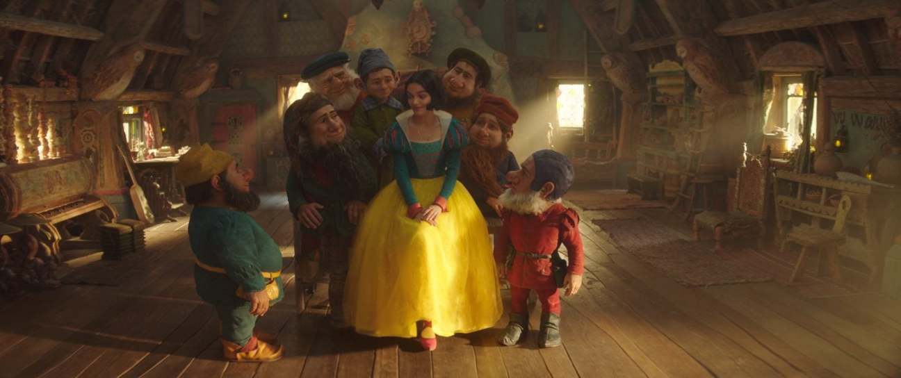 《白雪公主》真人電影首曝劇照 七個小矮人亮相-第0張