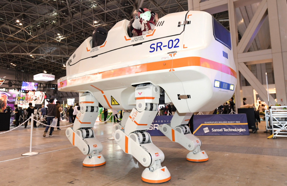 【PC游戏】东京街机游戏庆典精彩掠影 巨大汽车变形机器人亮相-第1张