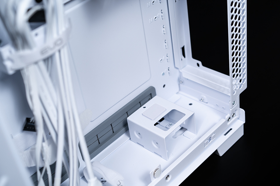 全面可视化，联力 O11D EVO RGB & TL LCD 积木风扇装机展示