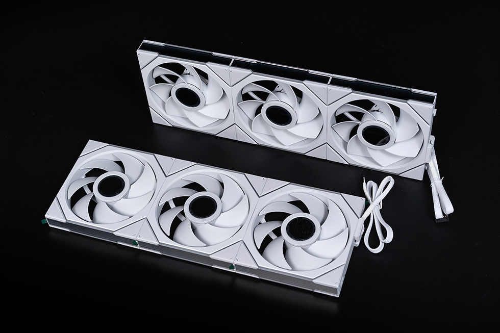 全面可视化，联力 O11D EVO RGB & TL LCD 积木风扇装机展示