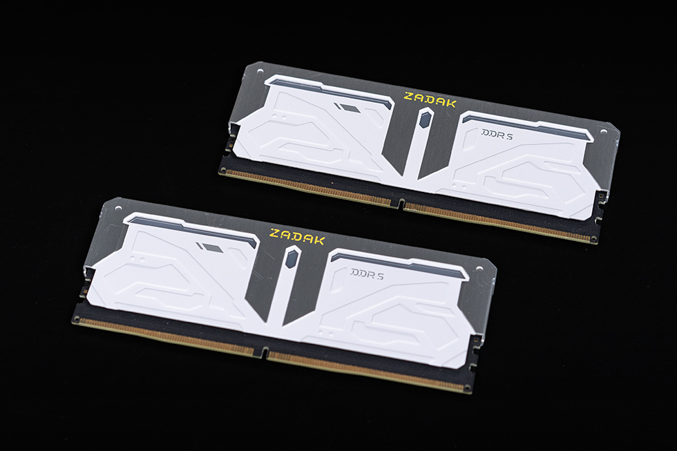 全面可视化，联力 O11D EVO RGB & TL LCD 积木风扇装机展示