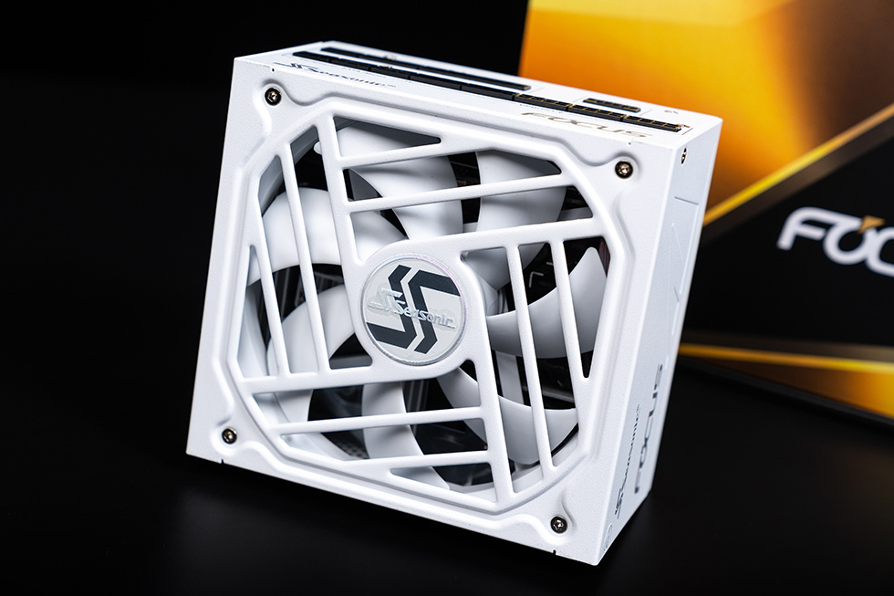 全面可视化，联力 O11D EVO RGB & TL LCD 积木风扇装机展示