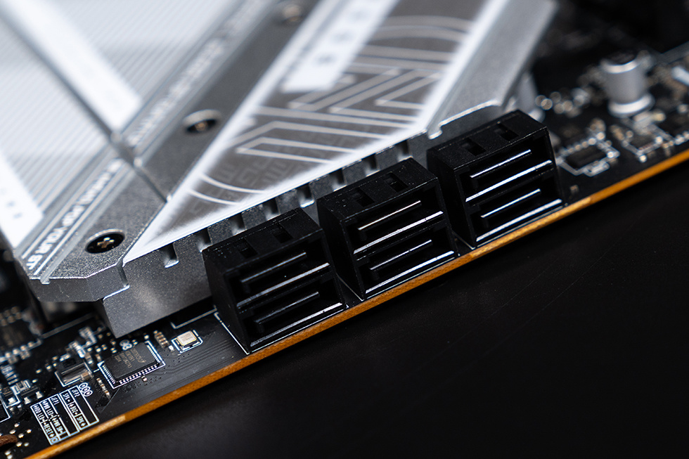 全面可视化，联力 O11D EVO RGB & TL LCD 积木风扇装机展示