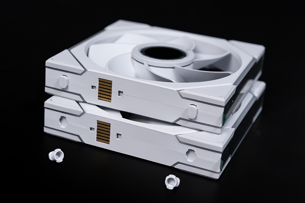 全面可视化，联力 O11D EVO RGB & TL LCD 积木风扇装机展示