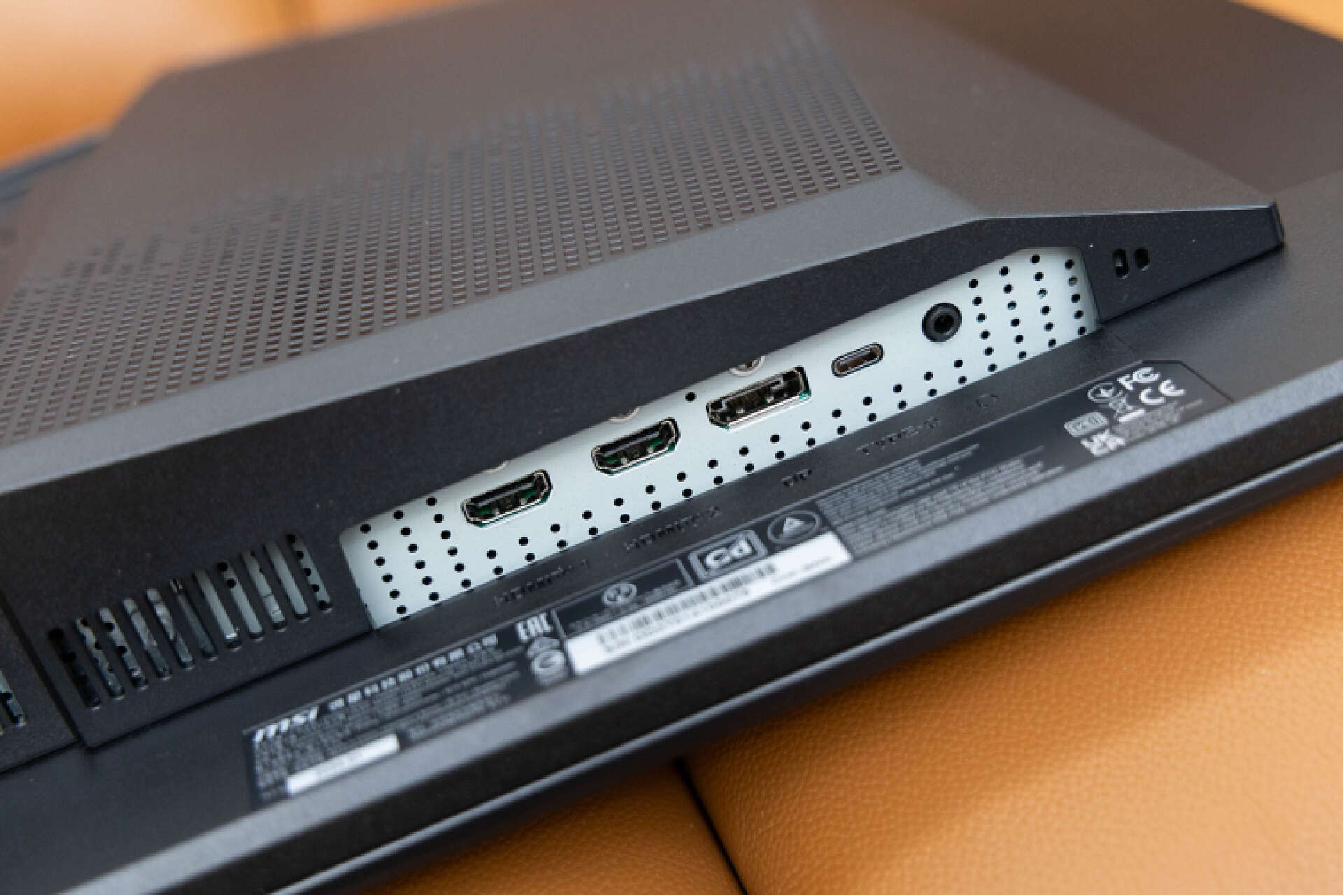 【球盟会】新一代OLED面板,99%P3色域,微星MAG 321UPX QD-OLED高端秀