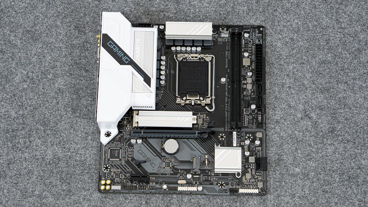 几百块主板能超8000？技嘉B760M GAMING WIFI PLUS白魔鹰实测！