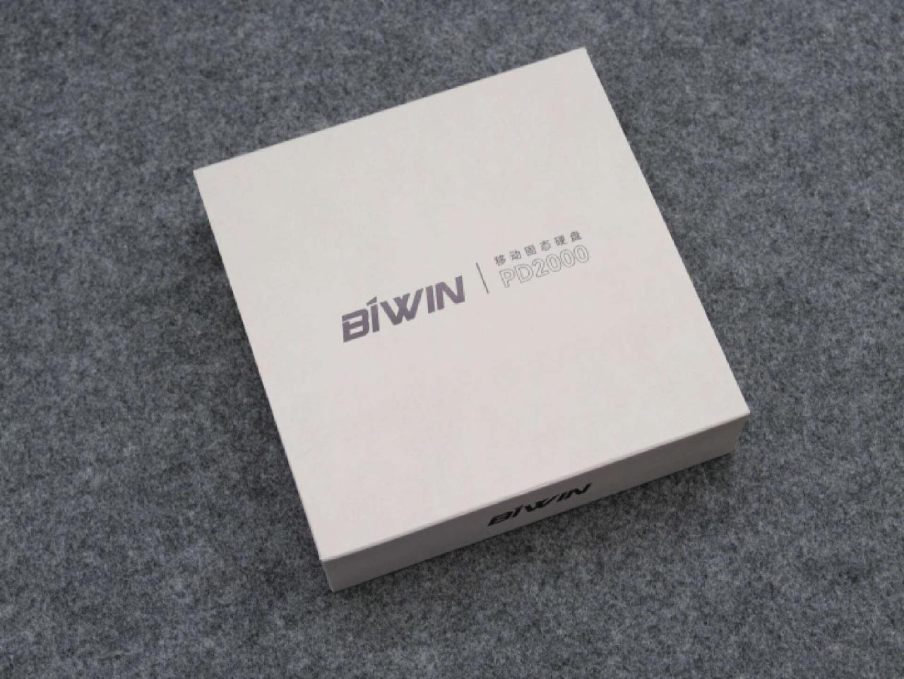 AI智能加持，极致轻巧安全的移动固态硬盘：佰维PD2000 PSSD