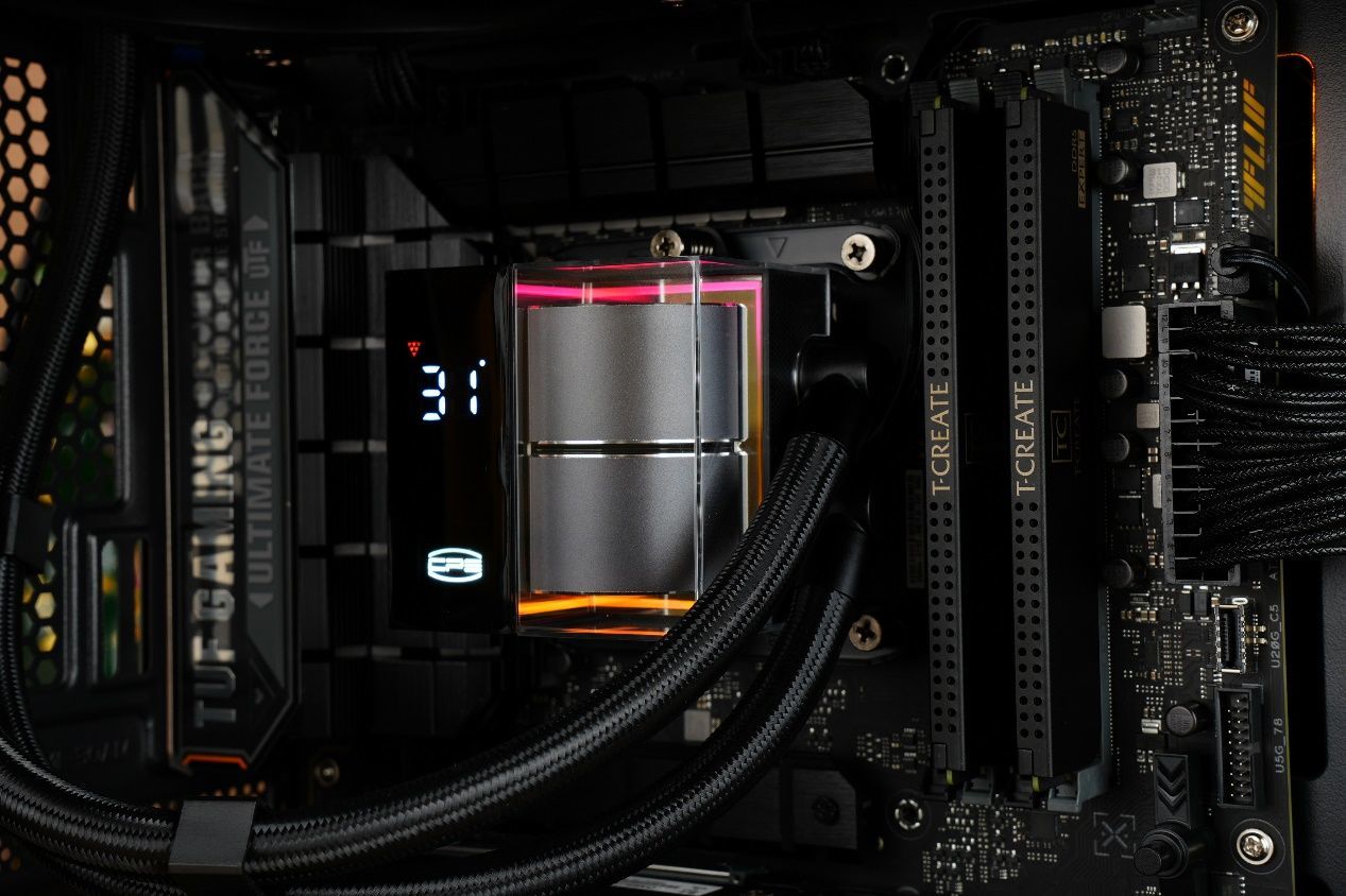 它就是目前最帅的水冷散热器，超频三DS360一体式水冷评测