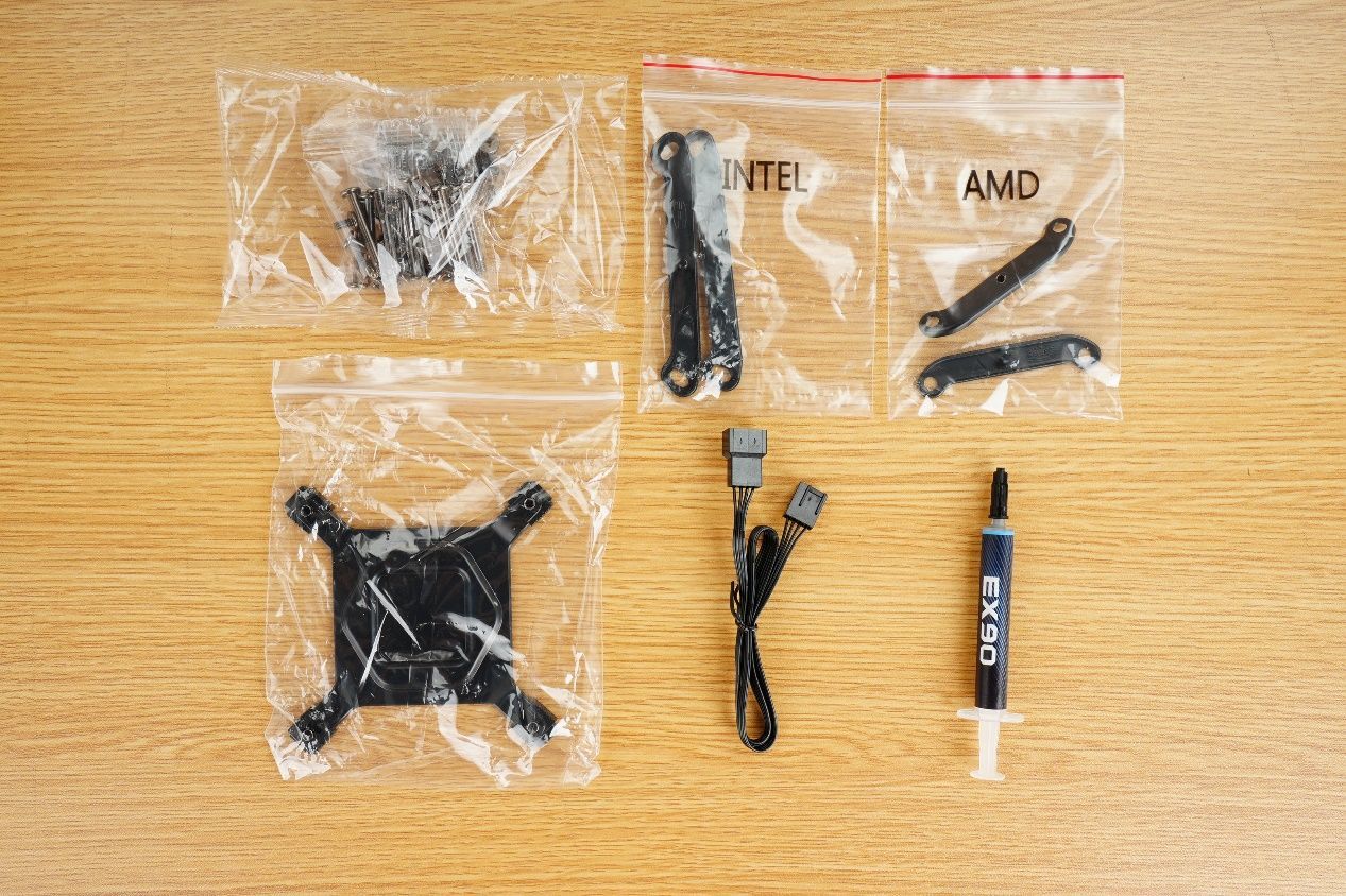 它就是目前最帅的水冷散热器，超频三DS360一体式水冷评测