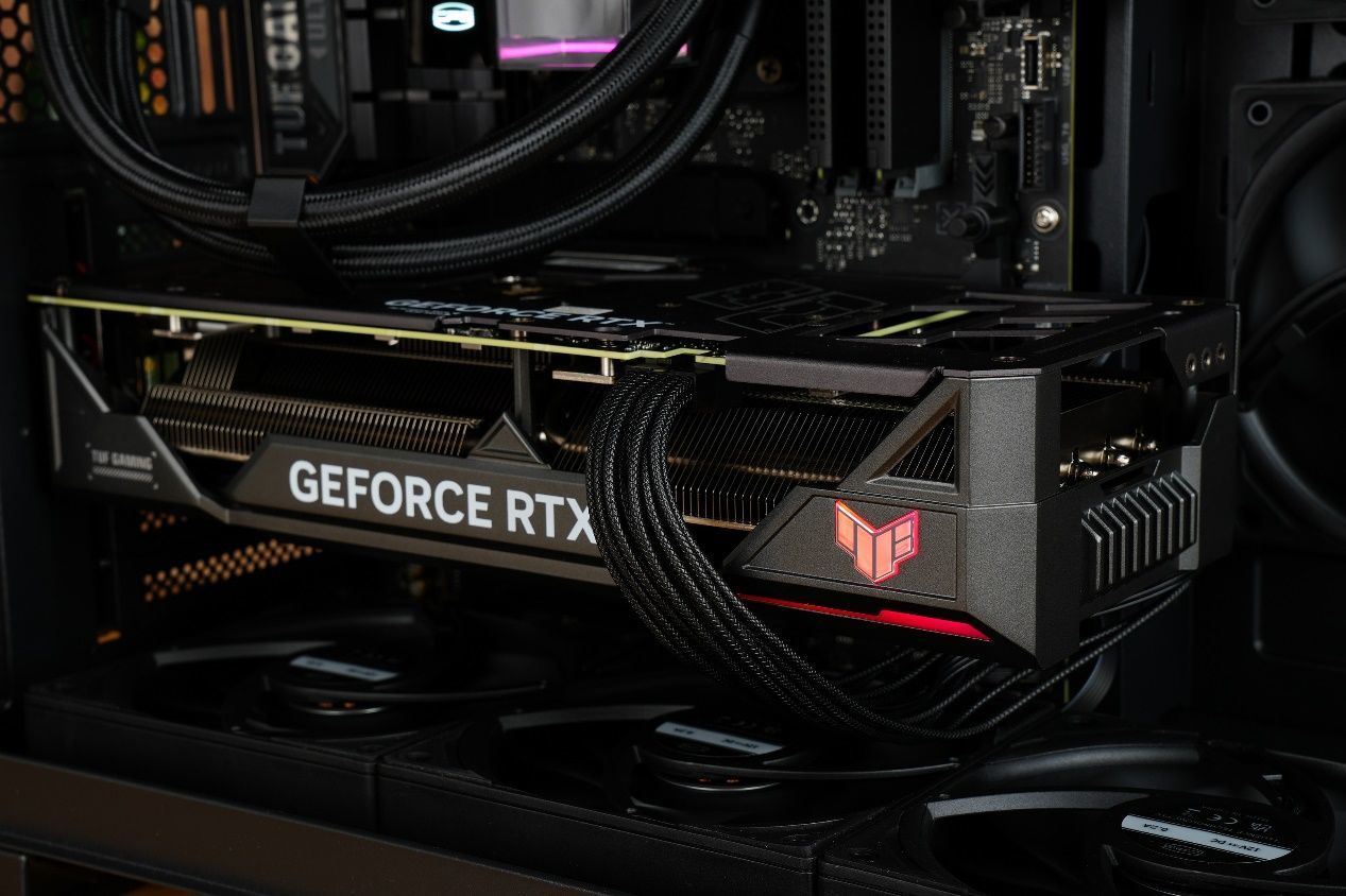 它就是目前最帅的水冷散热器，超频三DS360一体式水冷评测