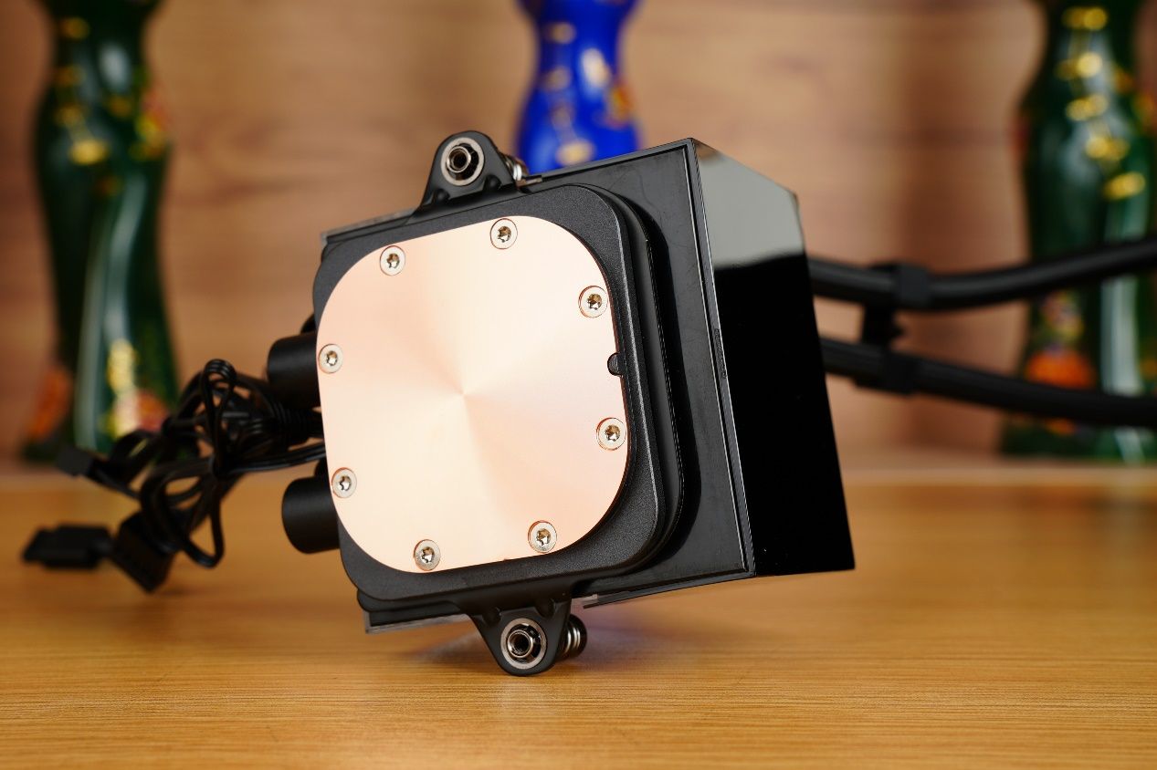 它就是目前最帅的水冷散热器，超频三DS360一体式水冷评测