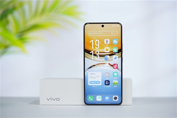 vivo第一款等深四曲屏手機！vivo Y300 Pro圖賞-第1張