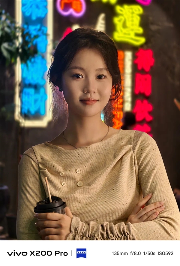 【球盟会】今年旗舰机涨价也就算了 竟然还偷偷缩起了水