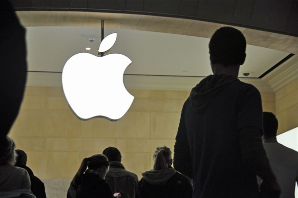 iPhone 17e命运未卜：苹果仍在权衡是否推出