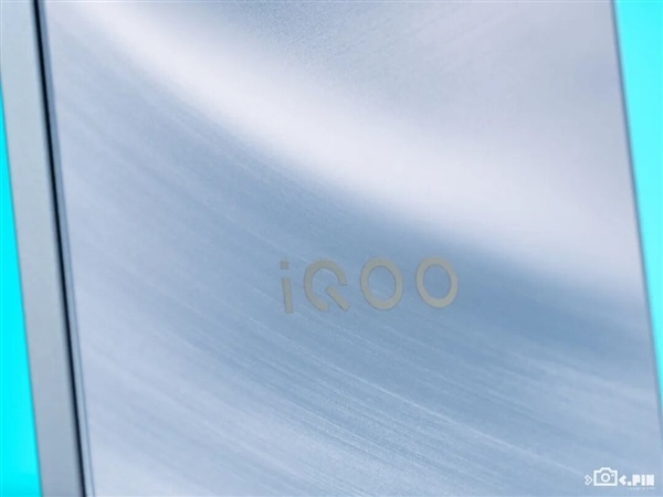 内存价格疯涨 iQOO“买芯片送手机”这招还有用吗