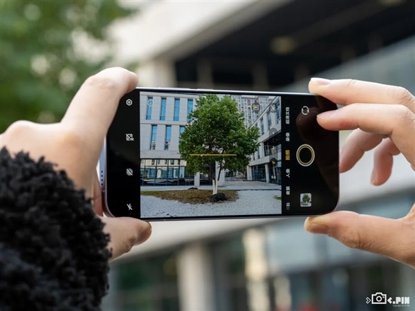 【球盟会】内存价格疯涨 iQOO“买芯片送手机”这招还有用吗