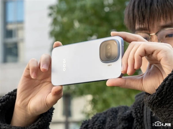 【球盟会】内存价格疯涨 iQOO“买芯片送手机”这招还有用吗