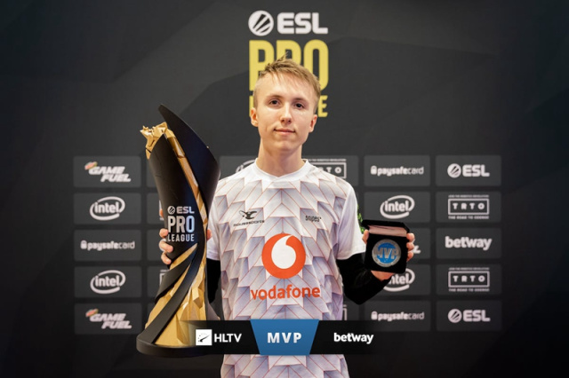 【CS:GO】HLTV 2022年度最佳选手第8名：ropz-第2张